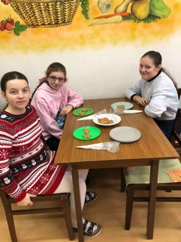 Zdobenie perníkov v ŠKD 2025