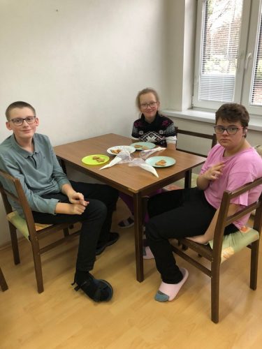 Zdobenie perníkov v ŠKD 2025