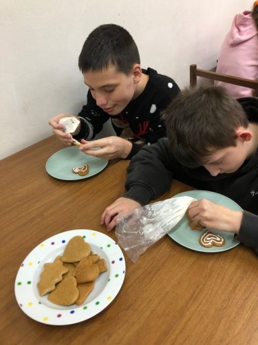 Zdobenie perníkov v ŠKD 2025