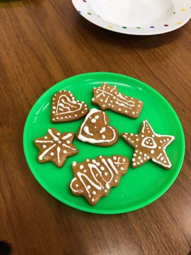 Zdobenie perníkov v ŠKD 2025